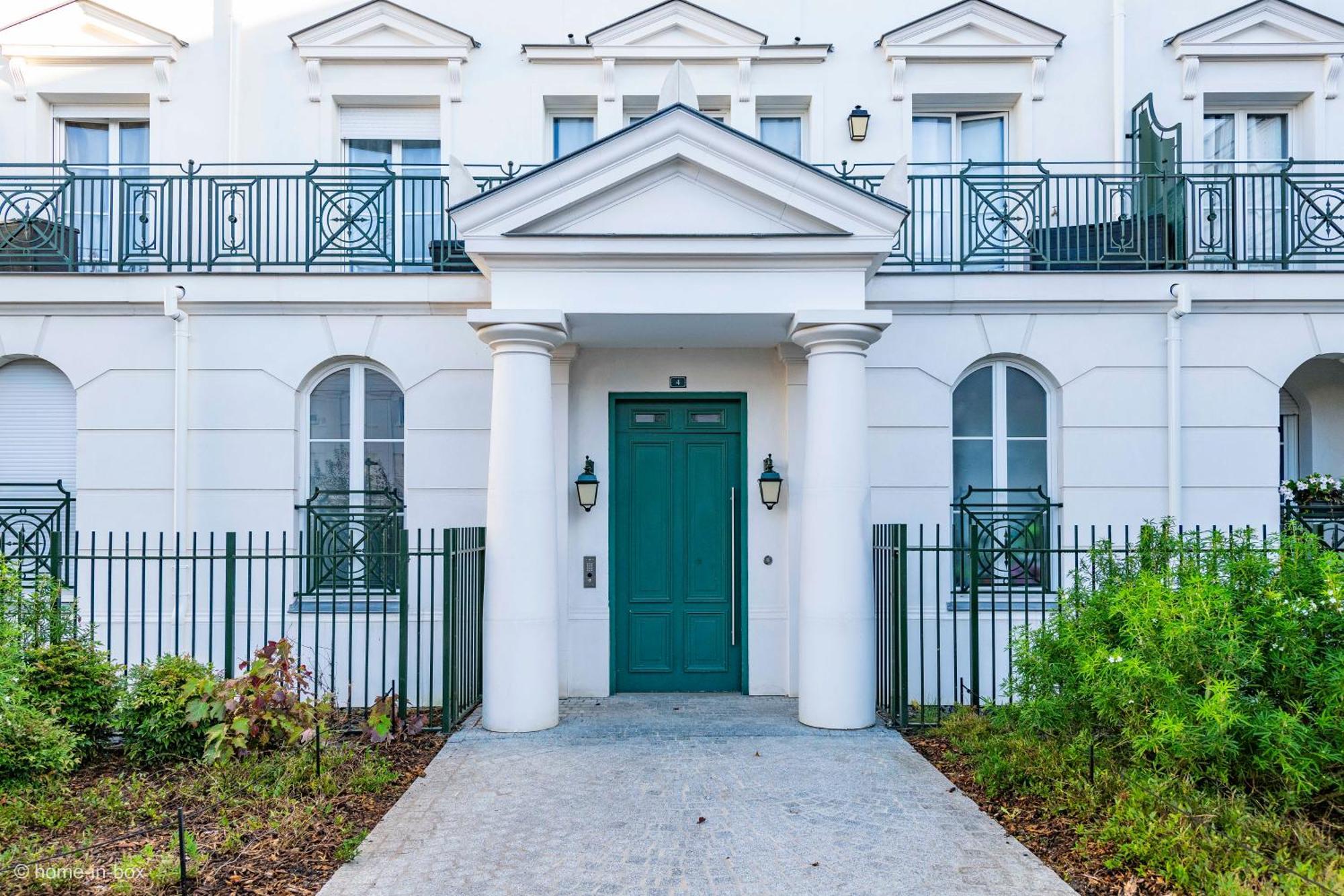 Le Cartier Appt F3, 7Mn Disneyland, Parking,Terrace سيري المظهر الخارجي الصورة